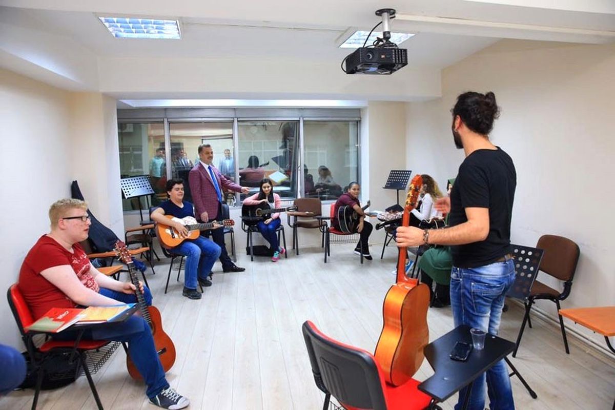 Gaziosmanpaşalı Öğrenciler Gençlik Merkezi ile Üniversite Hayaline Kavuşuyor