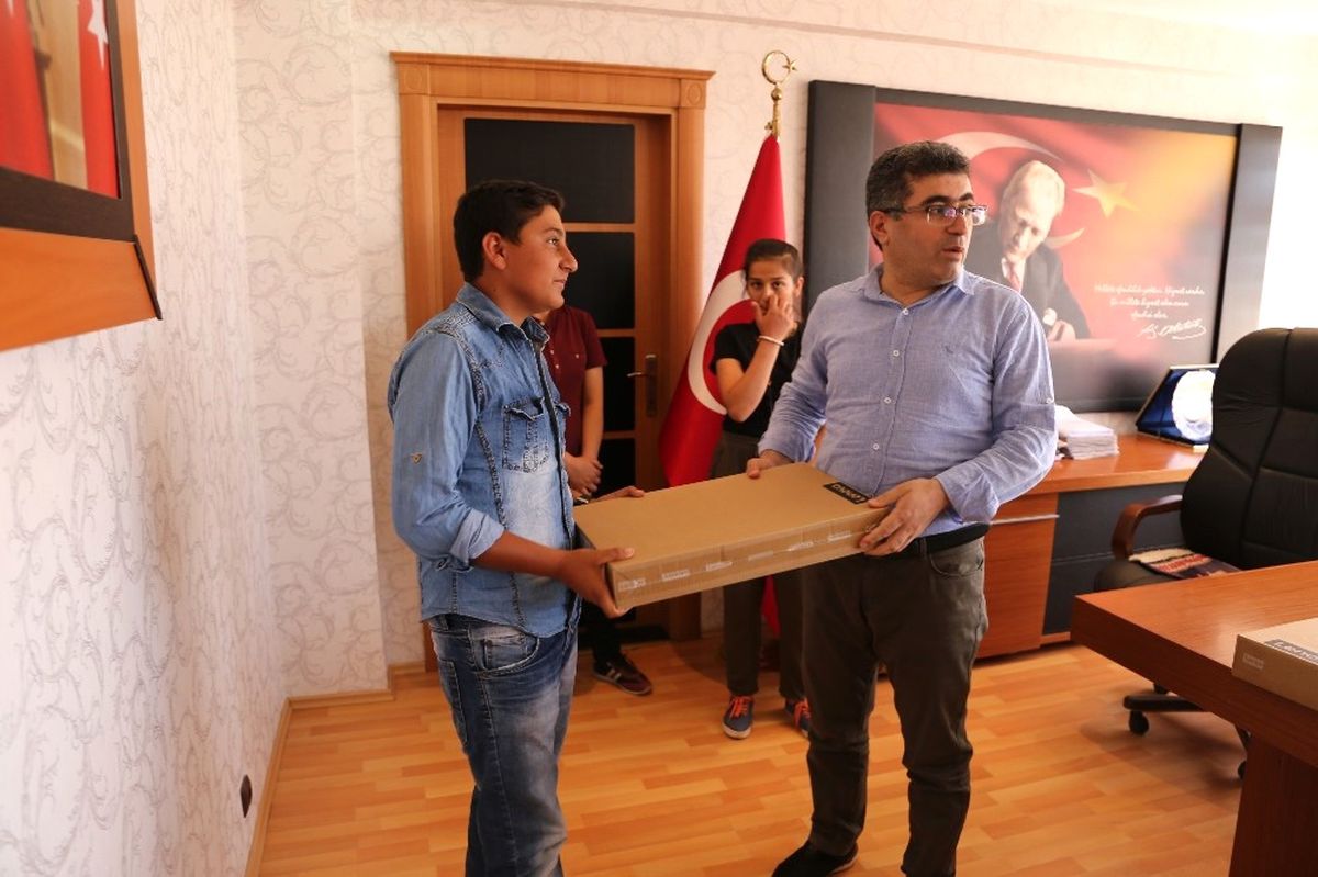 Kayyum Çetin, Verdiği Sözü Yerine Getirdi