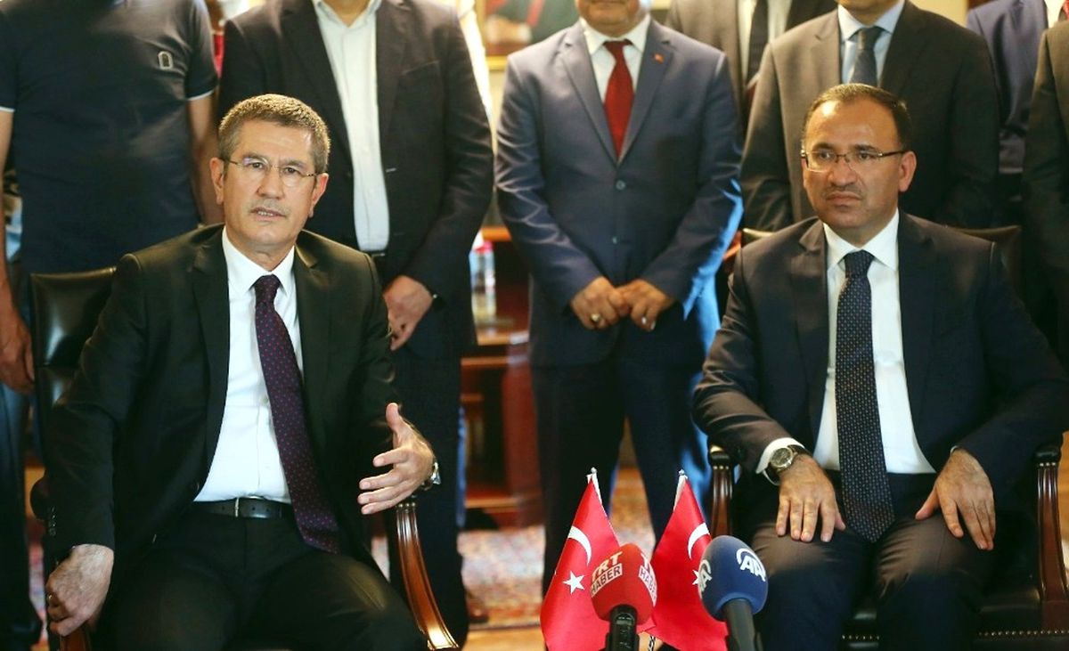 Nurettin Canikli, Başbakan Yardımcılığı Görevini Bekir Bozdağ\'a Devretti