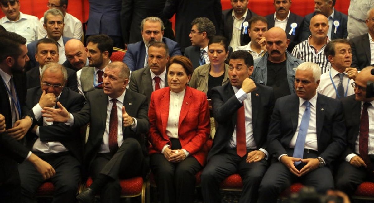 Parti Kuramadan Bölündüler! Akşener ve Özdağ'ın Ekibi Arasında Soğuk Rüzgarlar Esiyor