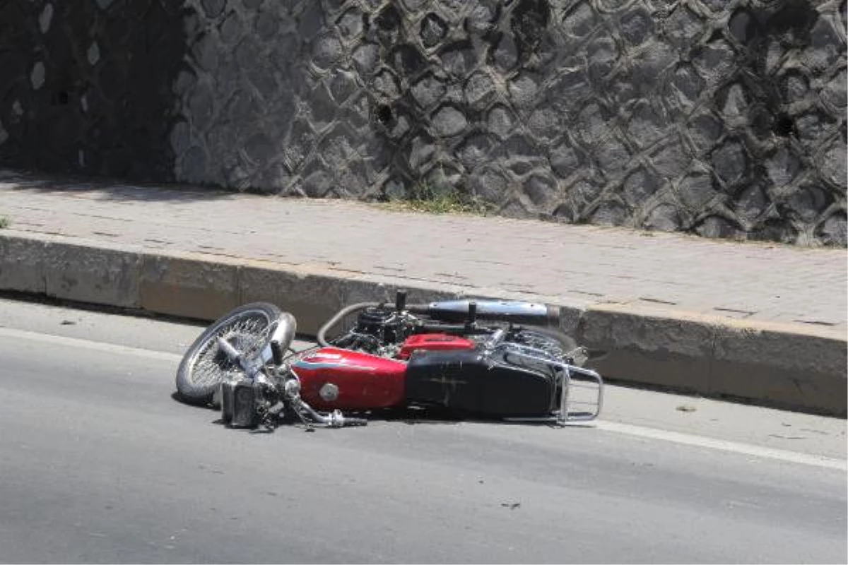 Şanlıurfa\'da Motosiklet Sürücüsüne Silahlı Saldırı