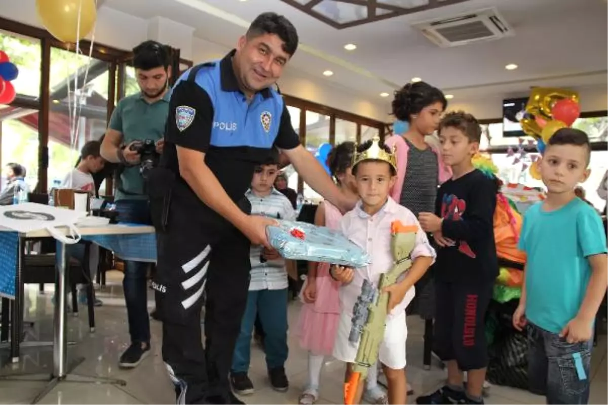 Şehidin Çocuğuna Doğum Günü Sürprizi