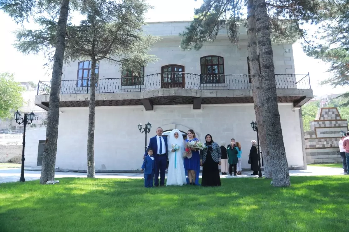 Talas\'ın Nostaljik Nikah Salonu Hizmete Hazır