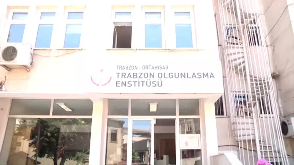 Tezgahlar "Trabzon Fanilası" Için Çalışıyor