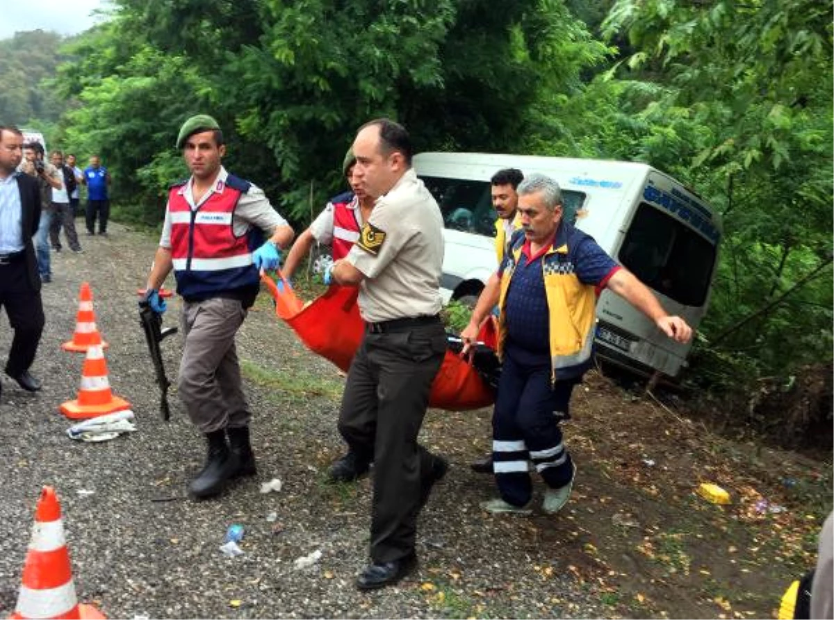 Zonguldak\'ta Aynı Yolda 3 Kaza: 1 Ölü, 15 Yaralı