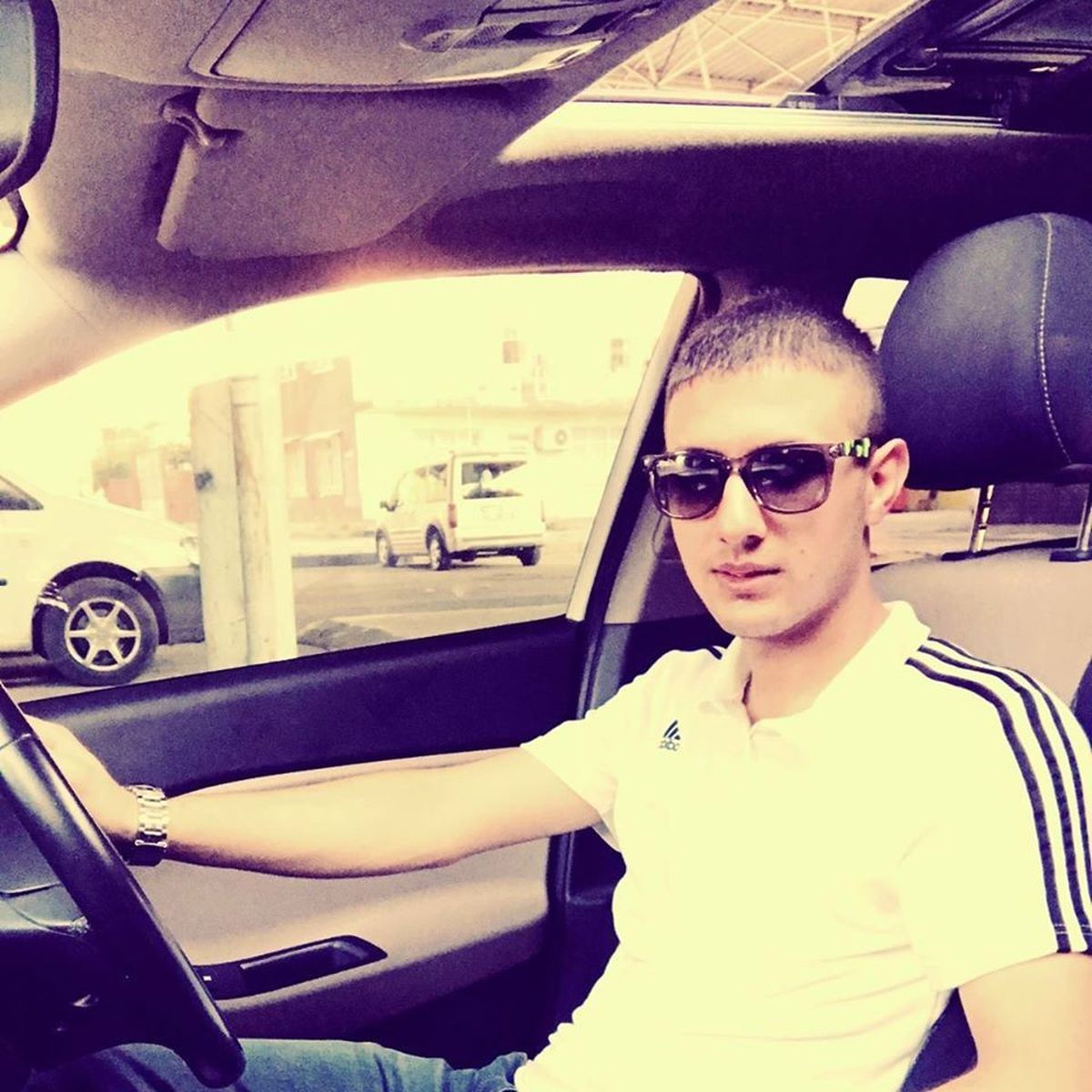 Adana\'da Bıçaklanan Genç Ağır Yaralandı