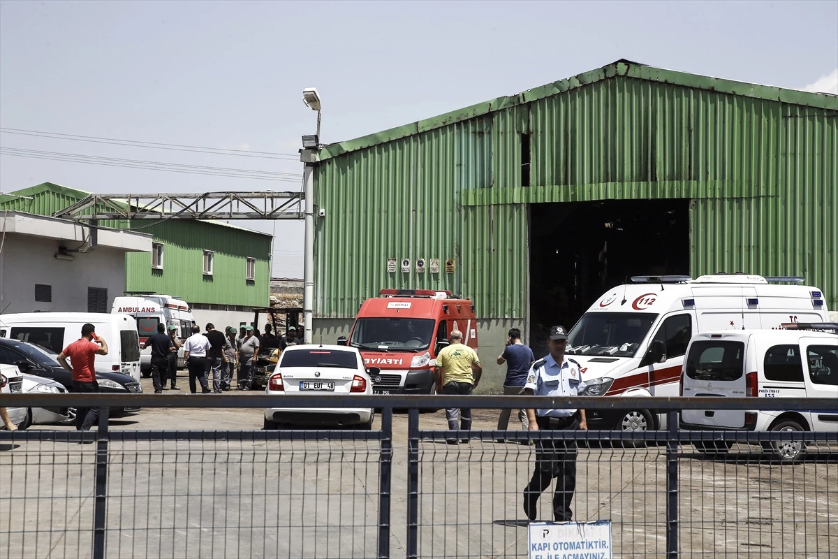 Adana\'da Fabrikada İş Kazası: 2 Ölü, 4 Yaralı