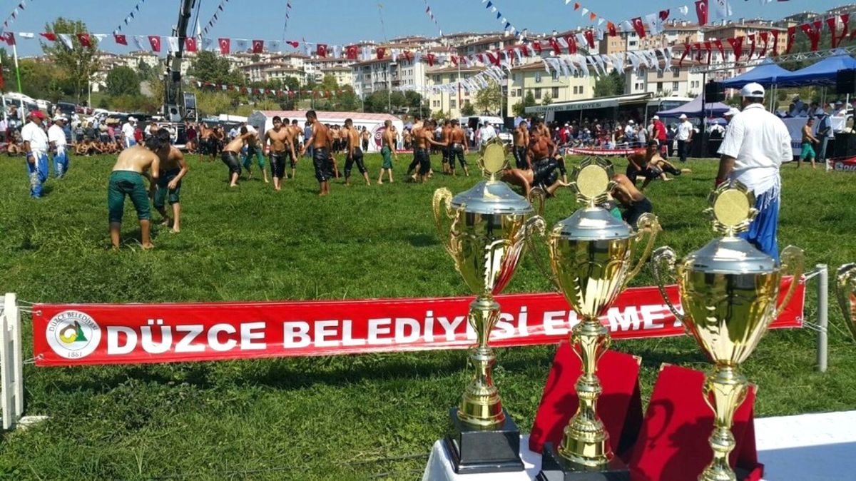Başpehlivanlar Düzce\'ye Geliyor