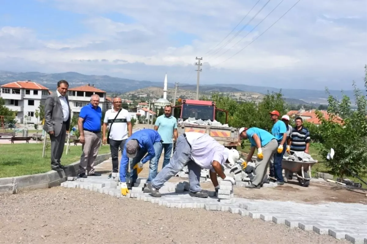 Bigadiç\'de Başkan İsmail Avcu, Çalışmaları Yakından Takip Ediyor