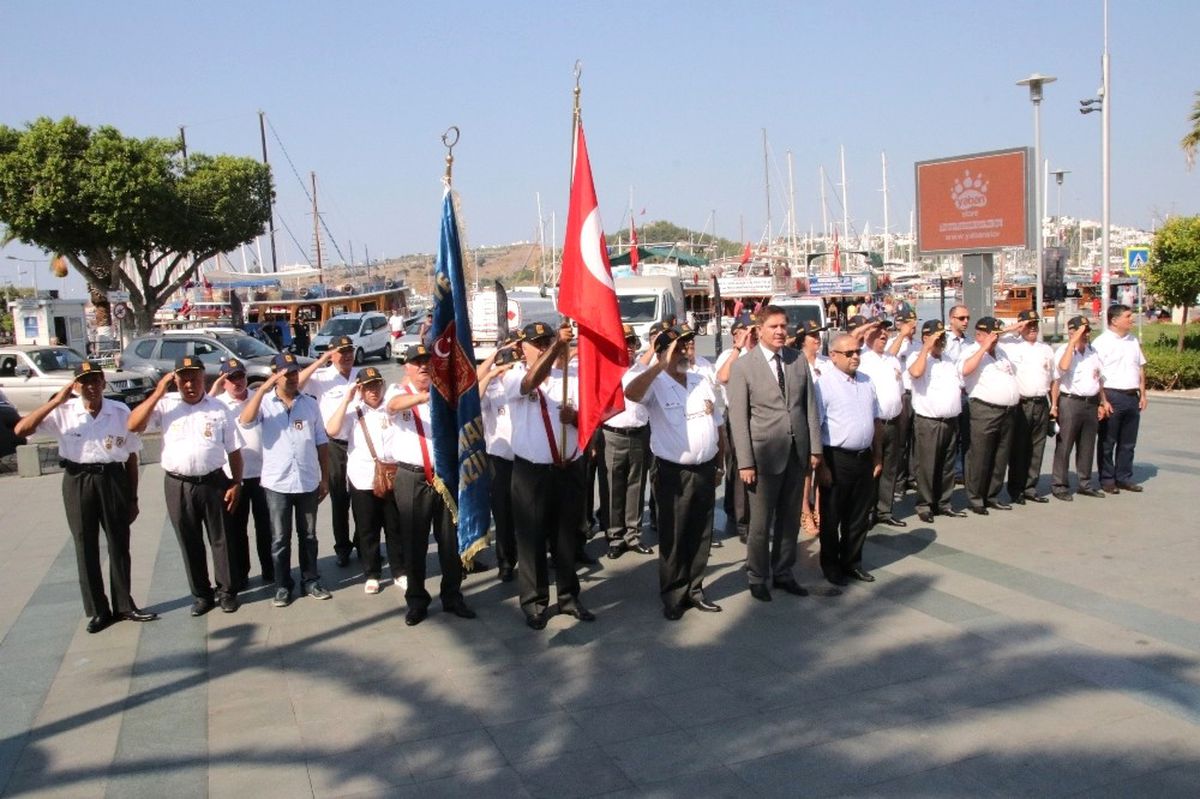 Bodrum\'da Kıbrıs Barış Harekatı\'nın 43. Yıl Anma Töreni