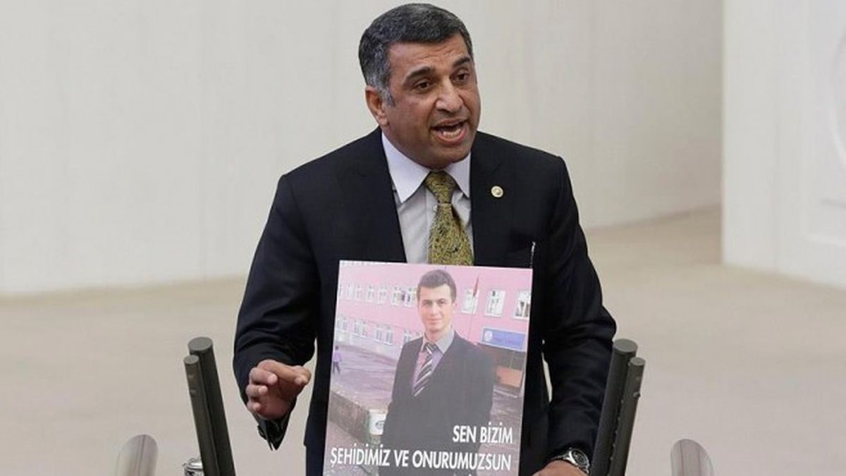 CHP\'den Tunceli\'de \'Teröre Lanet\' Yürüyüşü