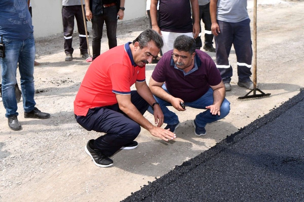 Çukurova\'da Asfalt Çalışmaları Sürüyor