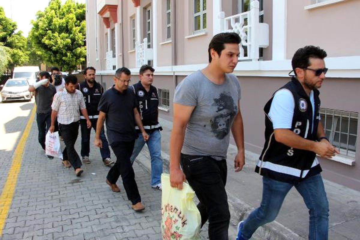 Fethiye\'de \'Bylock\' Operasyonunda 7 Tutuklama