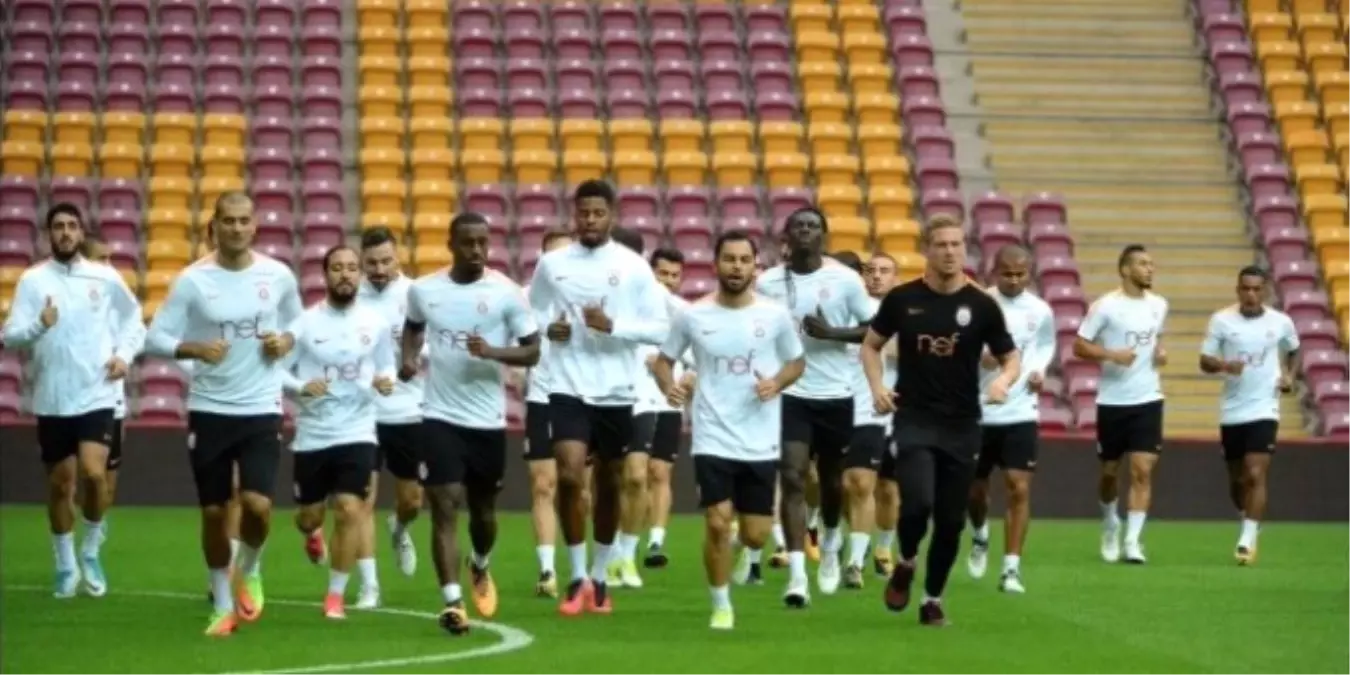 Galatasaray\'da Kafaları Karıştıran Sorular!