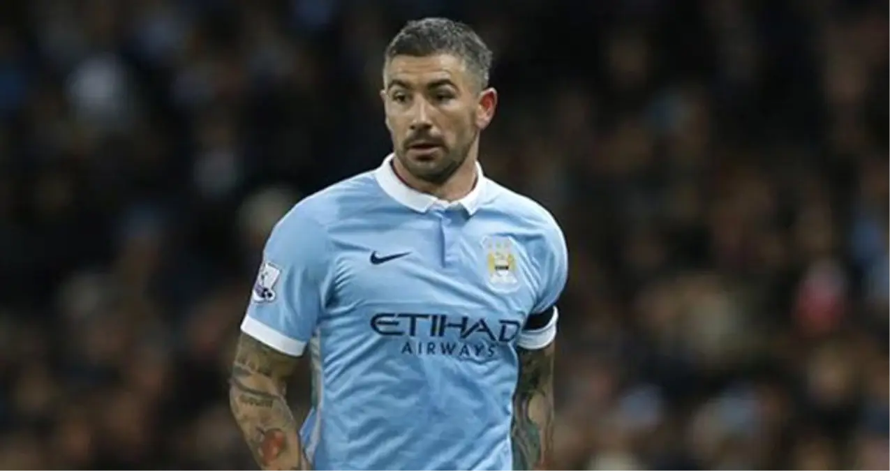 Galatasaray ve Beşiktaş\'ın İstediği Kolarov, Roma\'ya Gidiyor