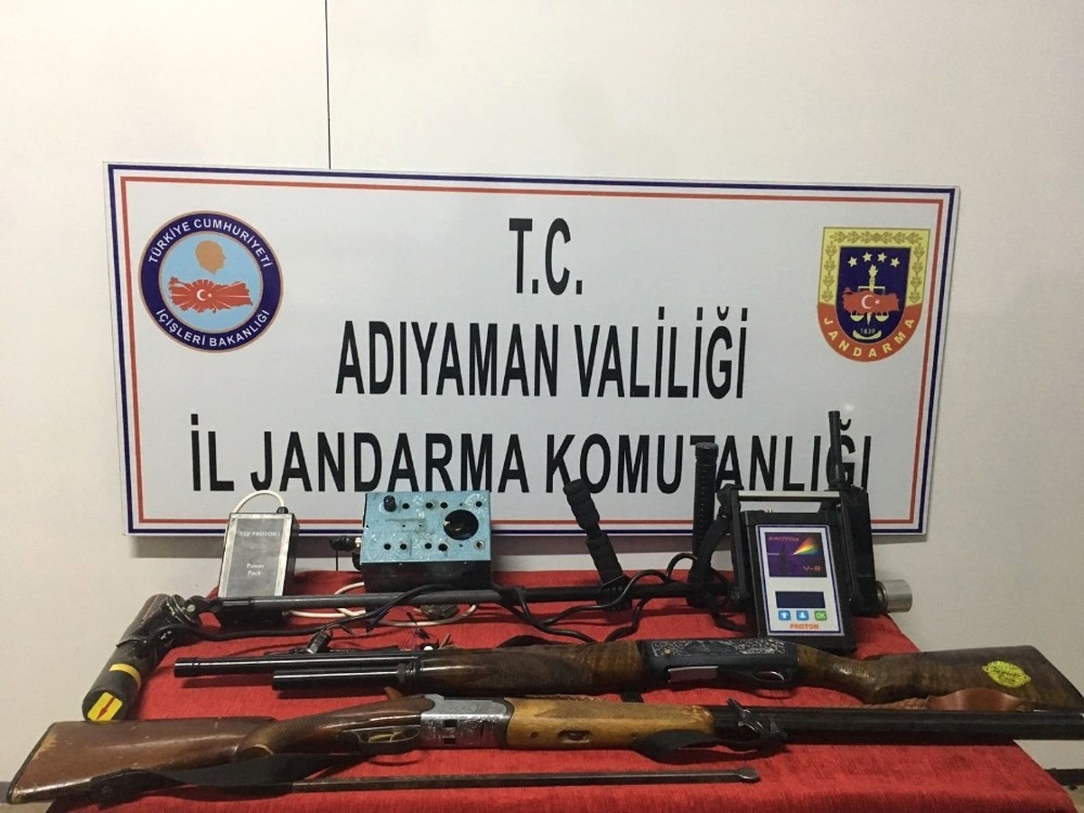 Kaçak Kazı Yapanlar Suçüstü Yakalandı