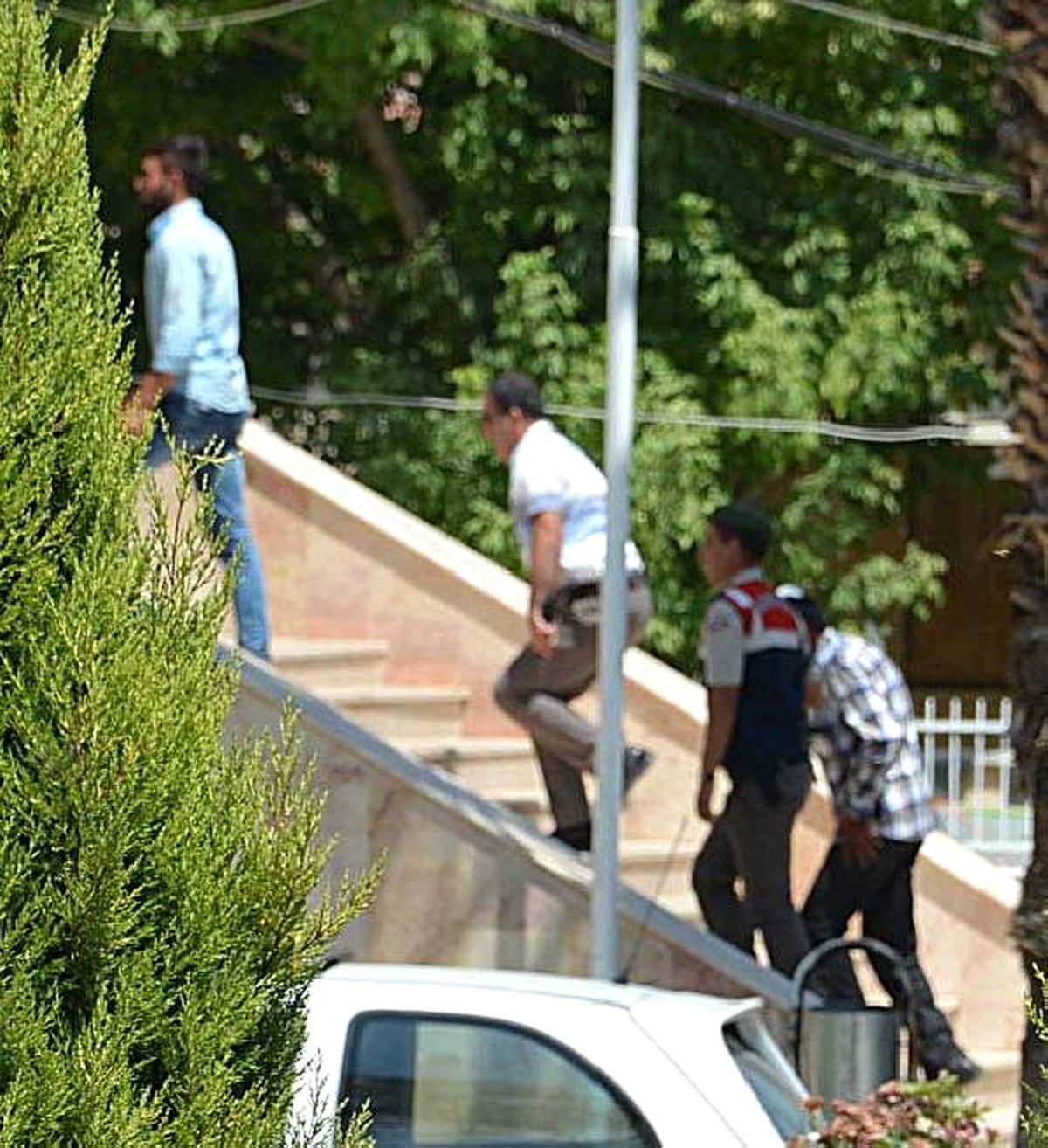 Kahvede Pompalı Tüfekli Kavga: 8 Yaralı