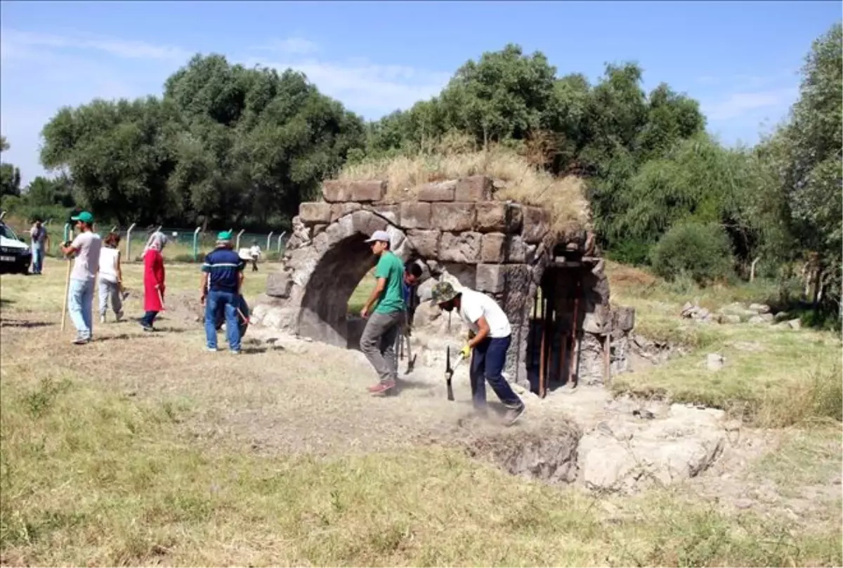 Keykubadiye Sarayı Kalıntılarında Kazı Çalışmaları