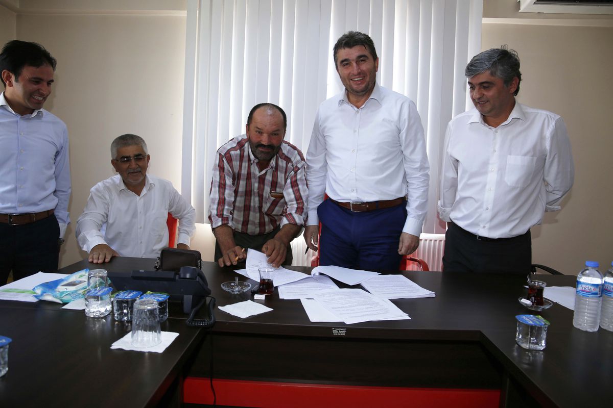 Kulalı Çiftçinin Yüzü Sera ile Gülüyor