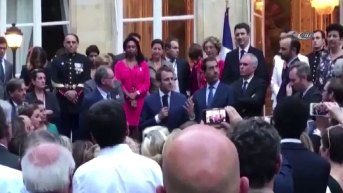 Macron\'dan Vekillere Sürpriz