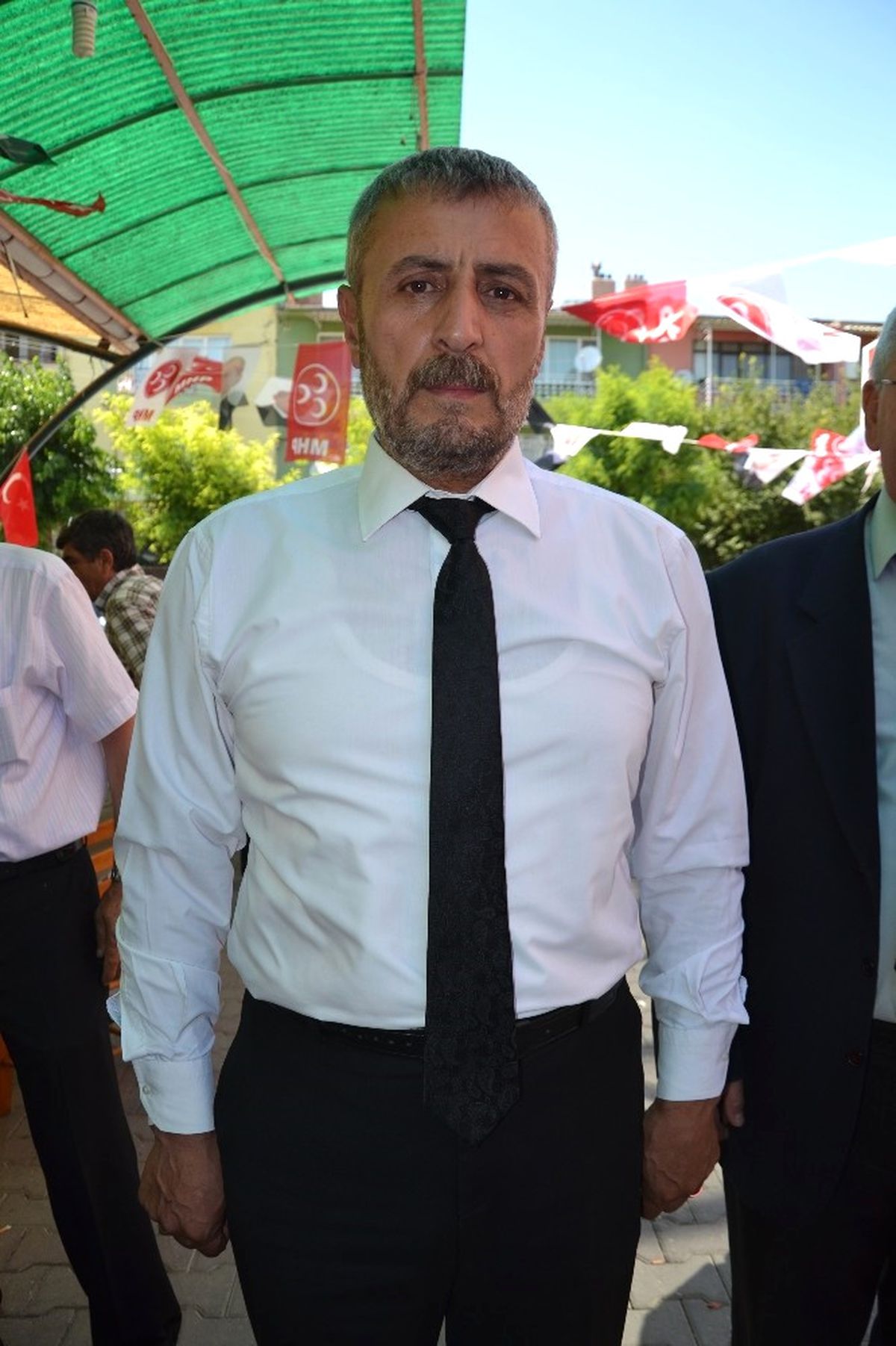 MHP Bigadiç ve Erdek Teşkilatları Görevden Alındı