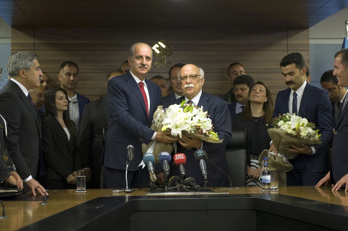 Nabi Avcı Görevini Numan Kurtulmuş\'a Devretti