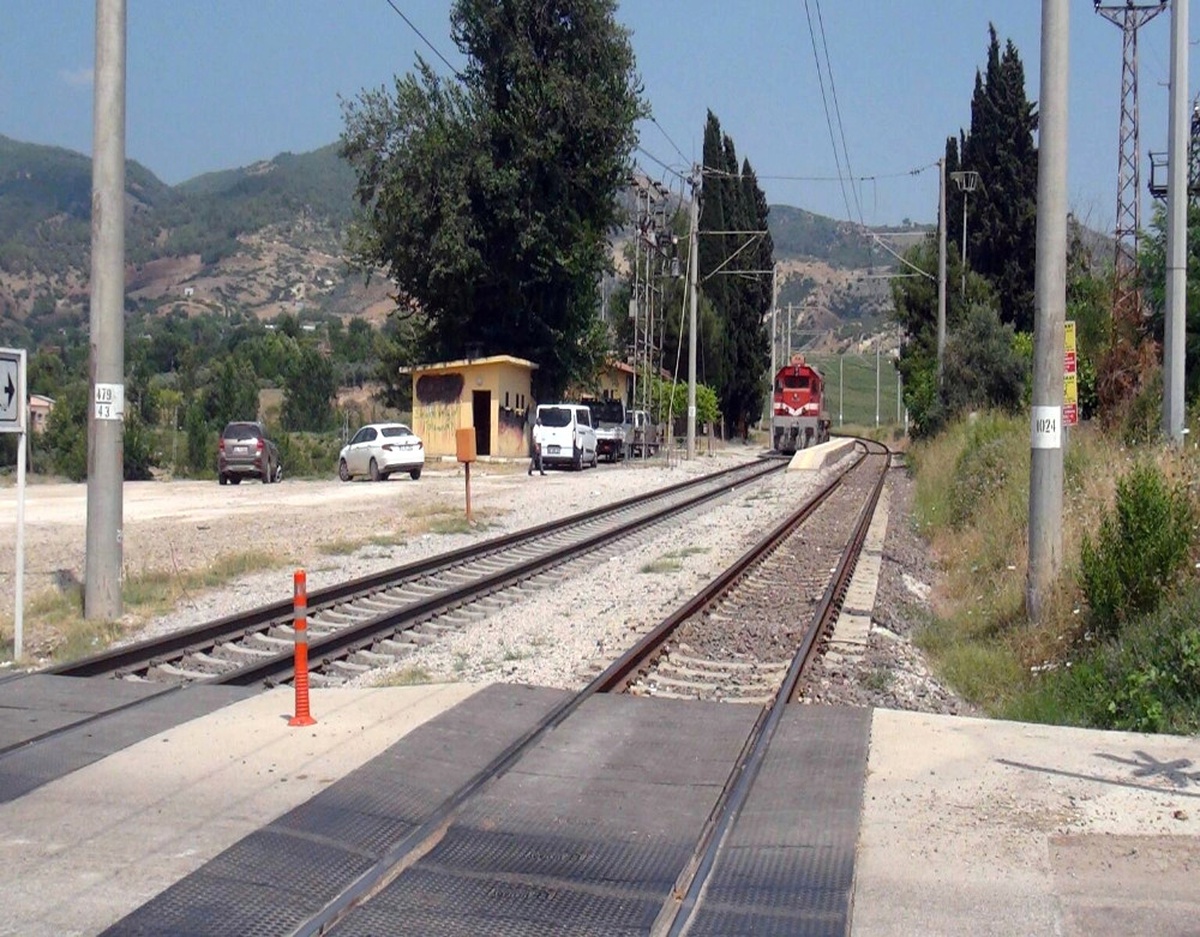 Osmaniye\'de Tren Yoluna Döşenen Bomba Patlatıldı