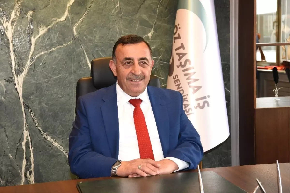 Öz Taşıma-İş Başkanı Toruntay, KKTC Barış ve Özgürlük Bayramı\'nı Kutladı