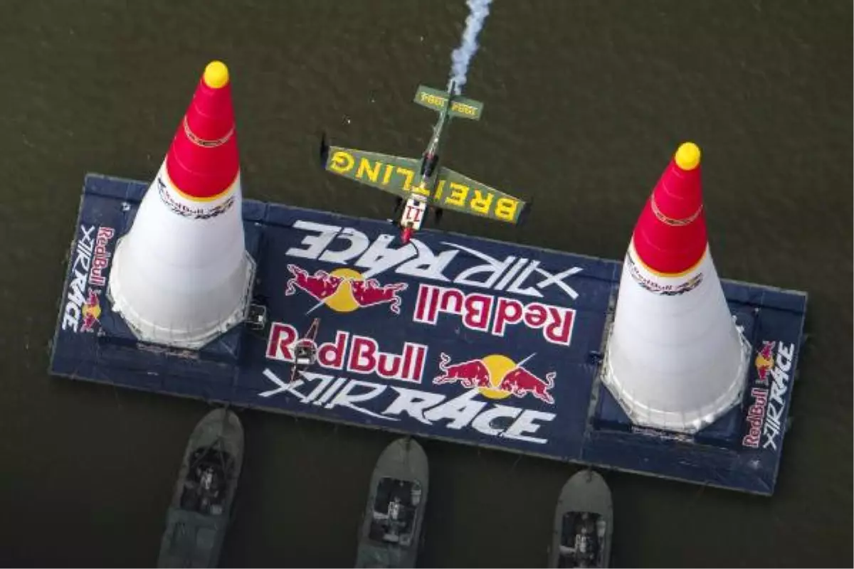 Red Bull Air Race\'in Yeni Durağı Kazan