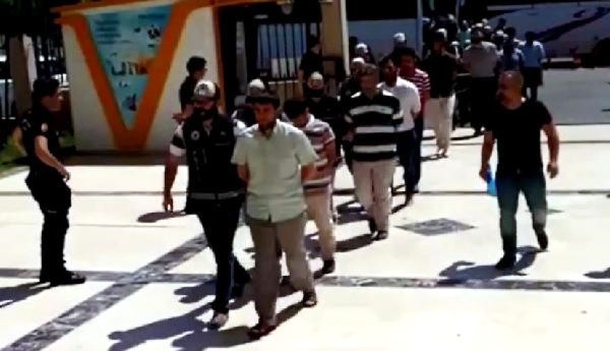 Şanlıurfa\'da, 22 Kişiye Fetö Tutuklaması