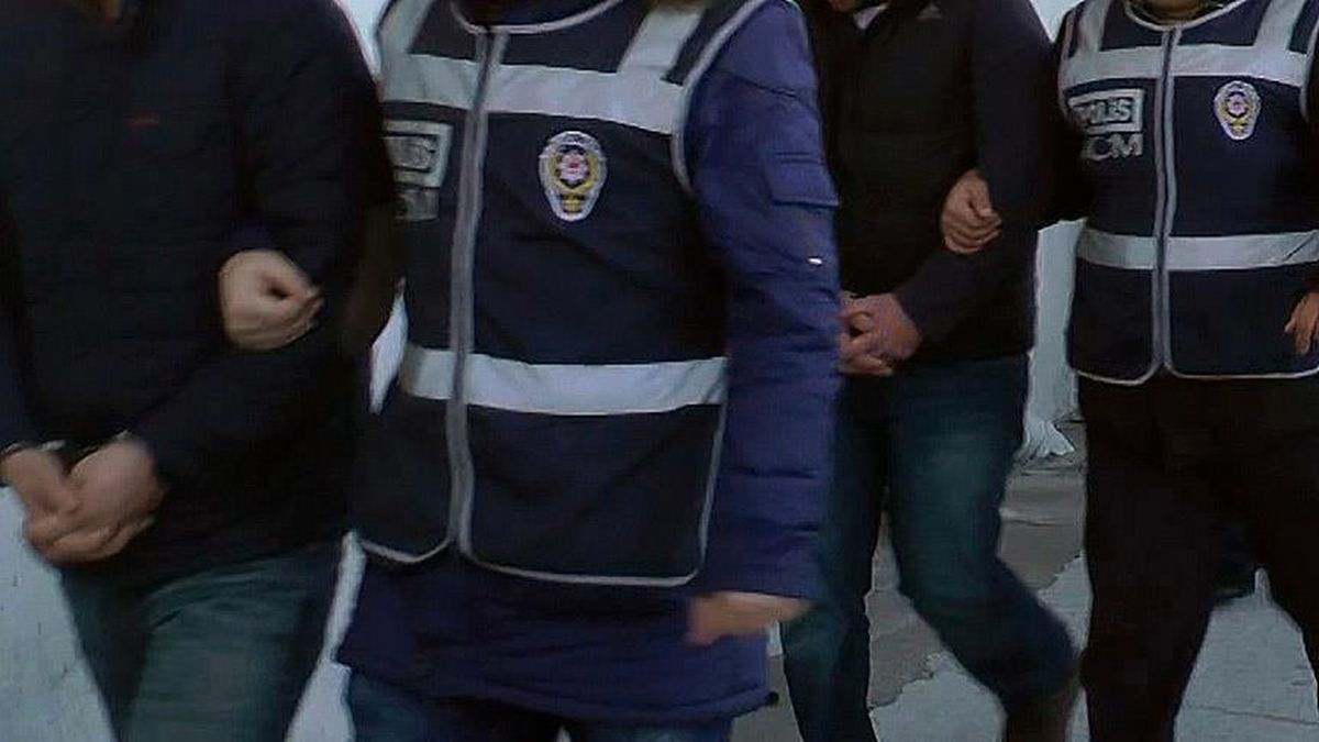 Terör Örgütü Operasyonunda 3 Kişi Tutuklandı