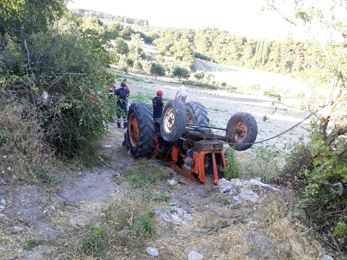 Traktörün Altında Kalan Kadın Hayatını Kaybetti