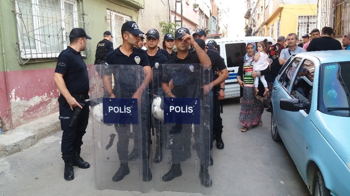 Uyuşturucuya Geçit Verilmeyince Kavga Çıktı: 3 Yaralı