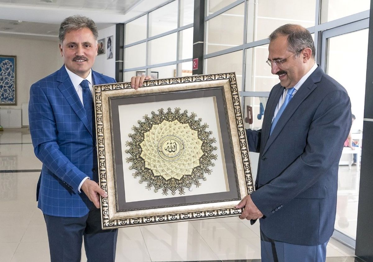 Vali Kaban Mabesem\'i Gezdi