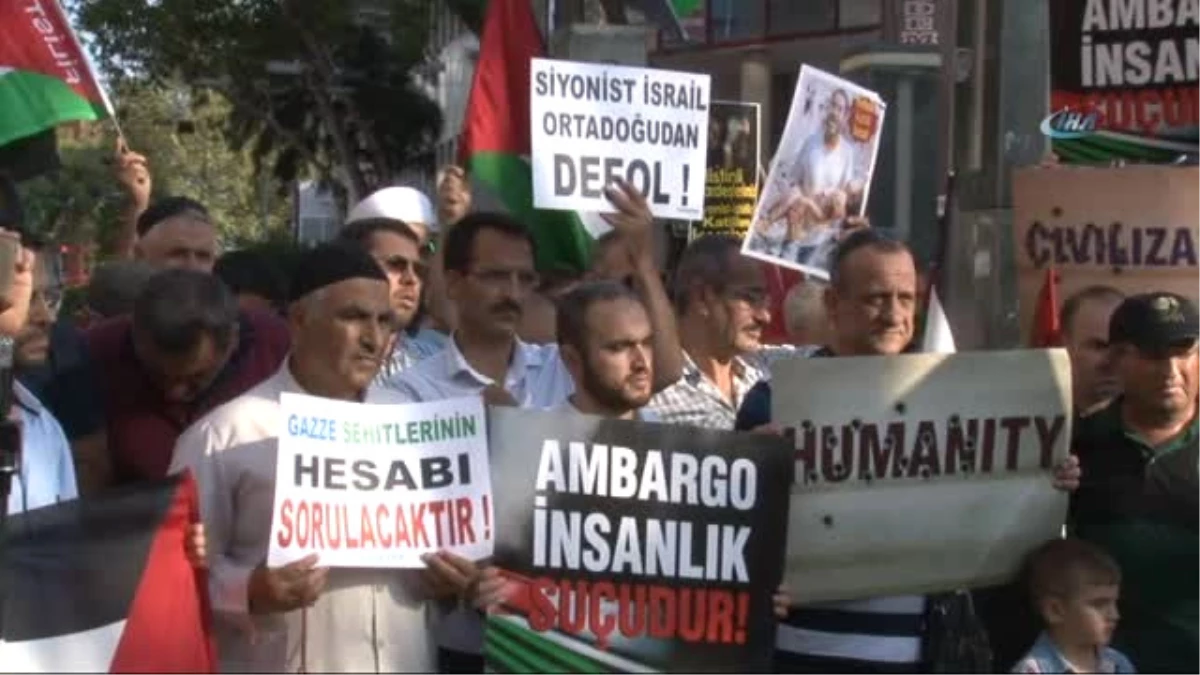 Antalya\'da İsrail Protesto Edildi