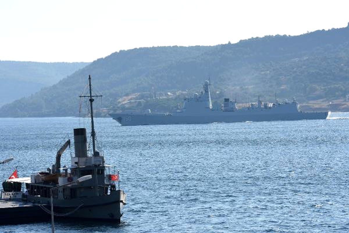 Çin Savaş Gemileri Çanakkale Boğazı\'ndan Geçti