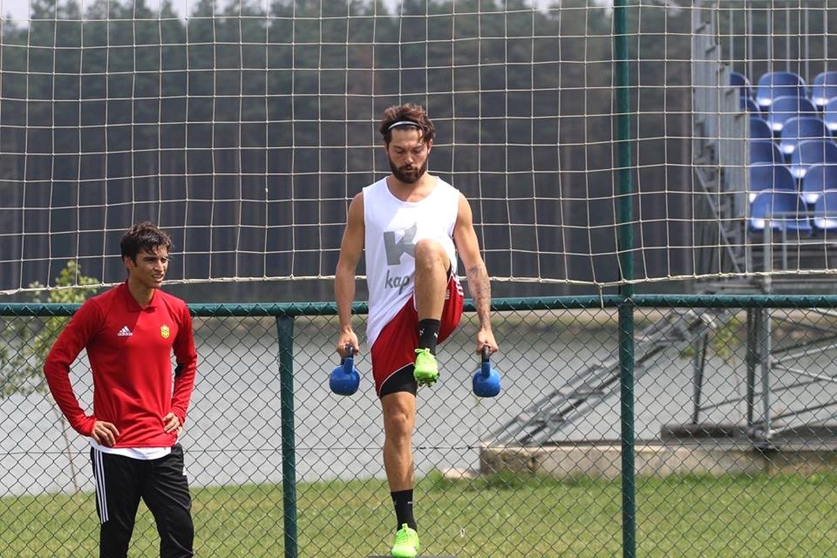 Evkur Yeni Malatyaspor\'da Sağlam\'dan Futbolcularına Askeri Eğitim