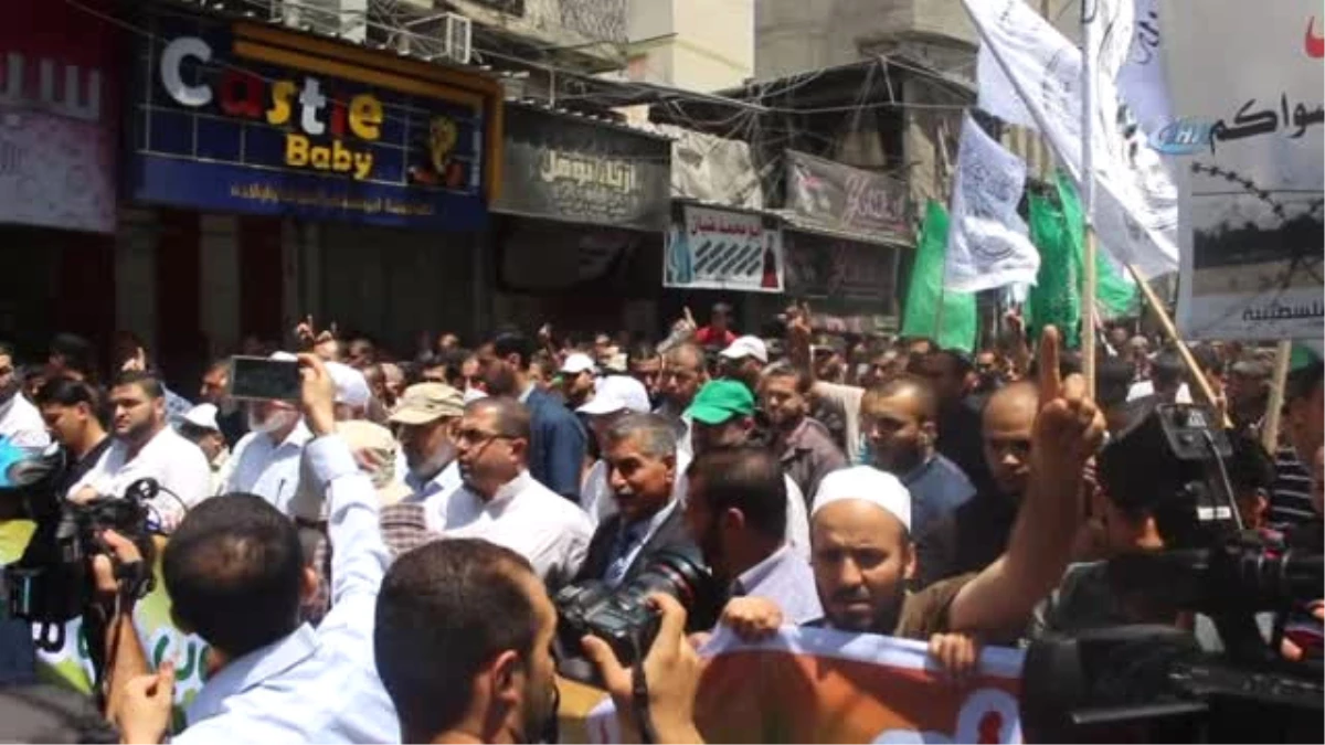 Gazze\'de "Öfke Günü" Yürüyüşü