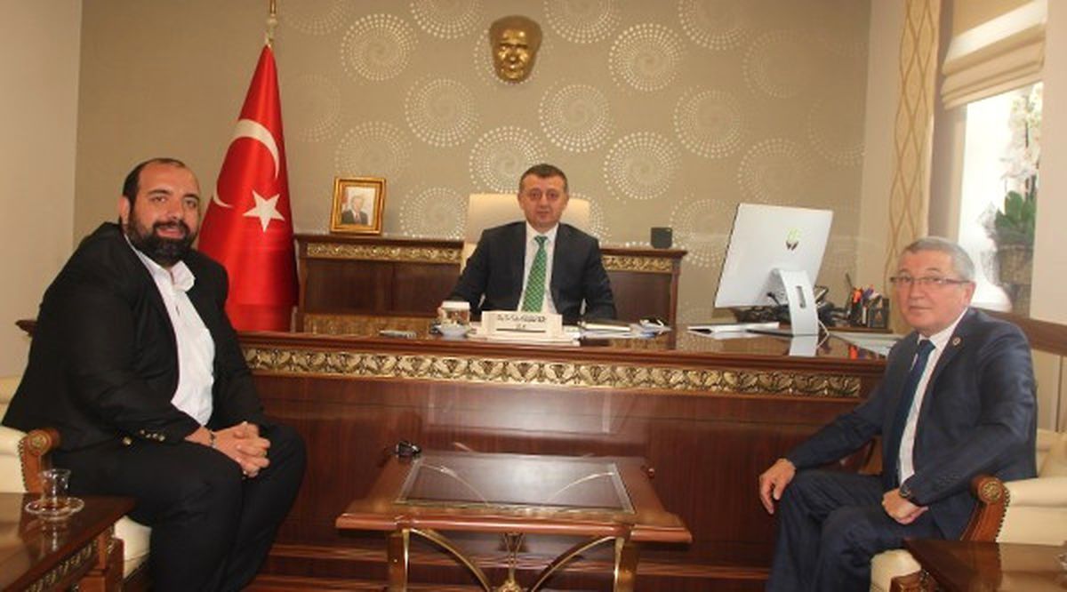 İha\'dan Bilecik Valisi Tahir Büyükakın\'a Ziyaret