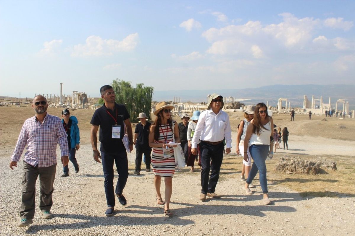 Laodikya ve Pamukkale Korelileri Ağırladı