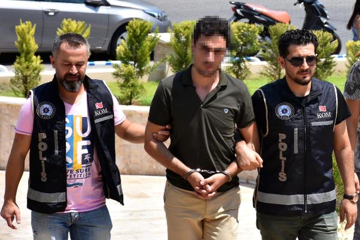 Marmaris ve Bodrum\'da Sahte Dolarla Tatil Yapan Suriyeli Tutuklandı