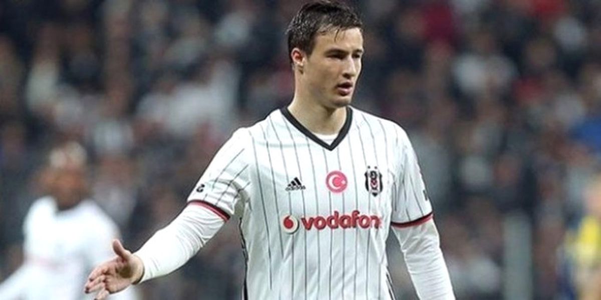 Mitrovic Umut Verdi!