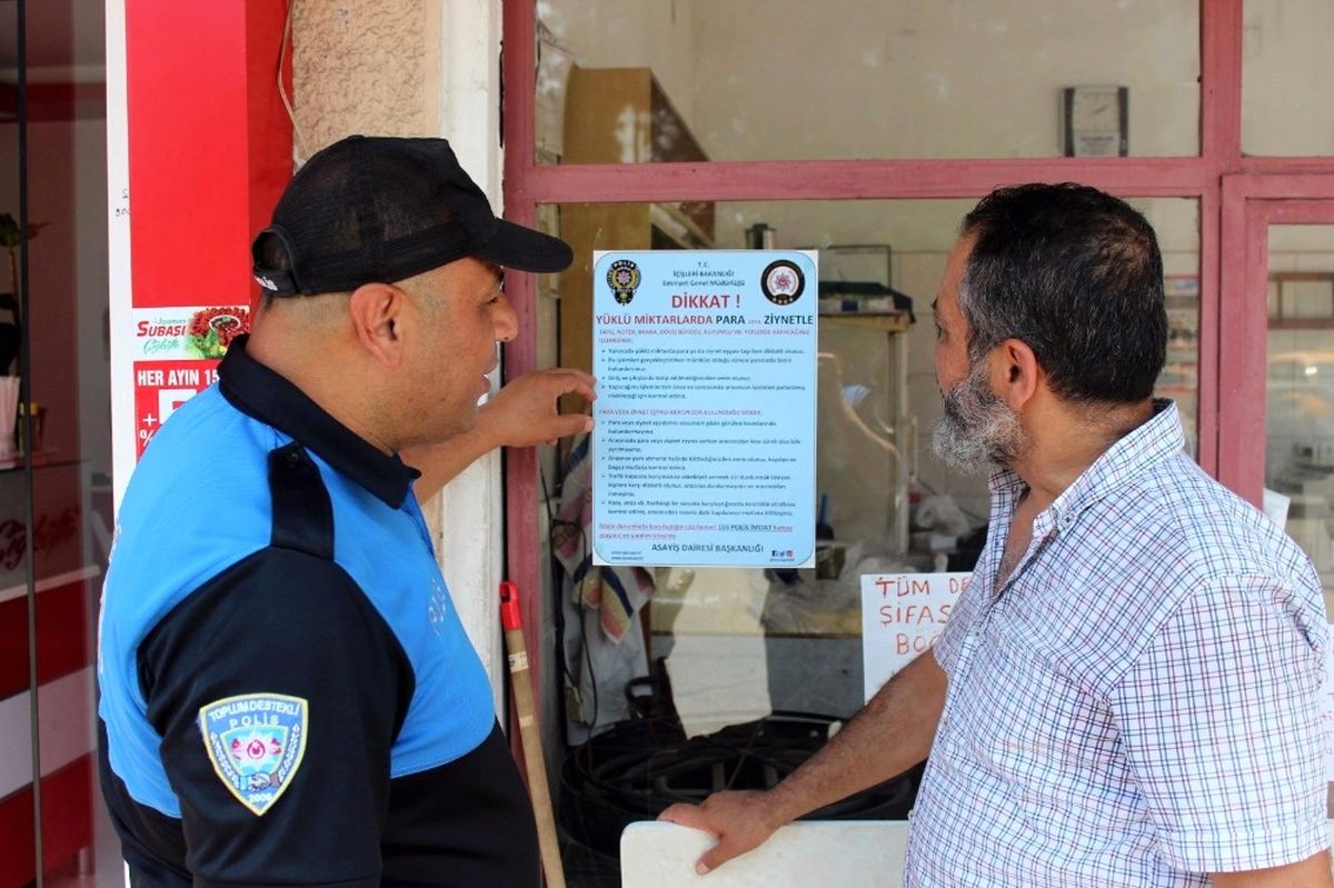 Osmaniye Polisinden Afişli Uyarı