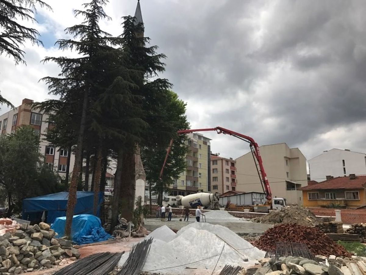 Restore Derken Yıkılıp Yeniden Yapılıyor