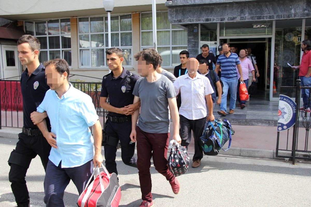 Samsun\'da Fetö\'den 17 Kişi Adliyeye Sevk Edildi