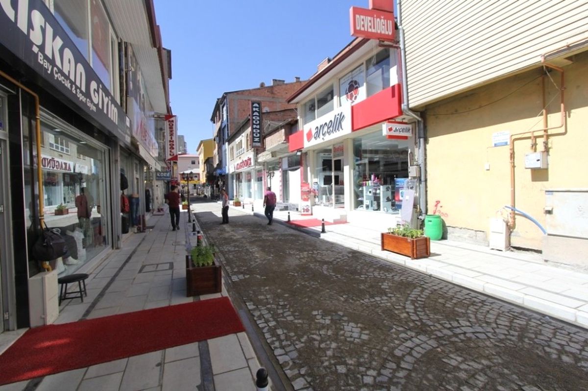 Sebahattin Savacı Caddesi Yeni Çehresiyle Göz Dolduruyor