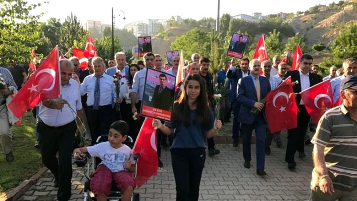 Tunceli\'deki \'Teröre Lanet Yürüyüşü\' Başladı