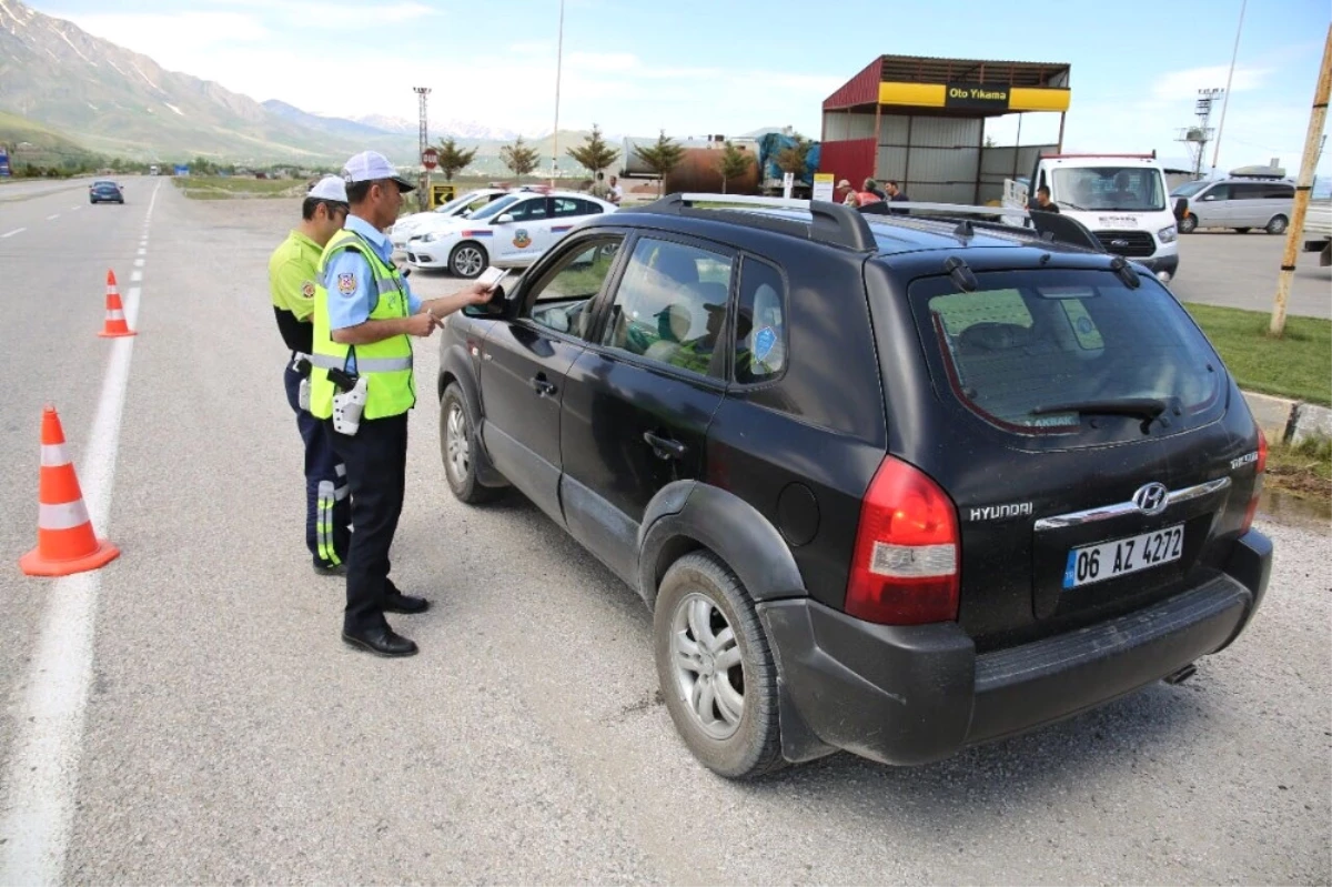 81 İlde \'Türkiye Güvenli Trafik Denetimi-3\' Gerçekleştirildi