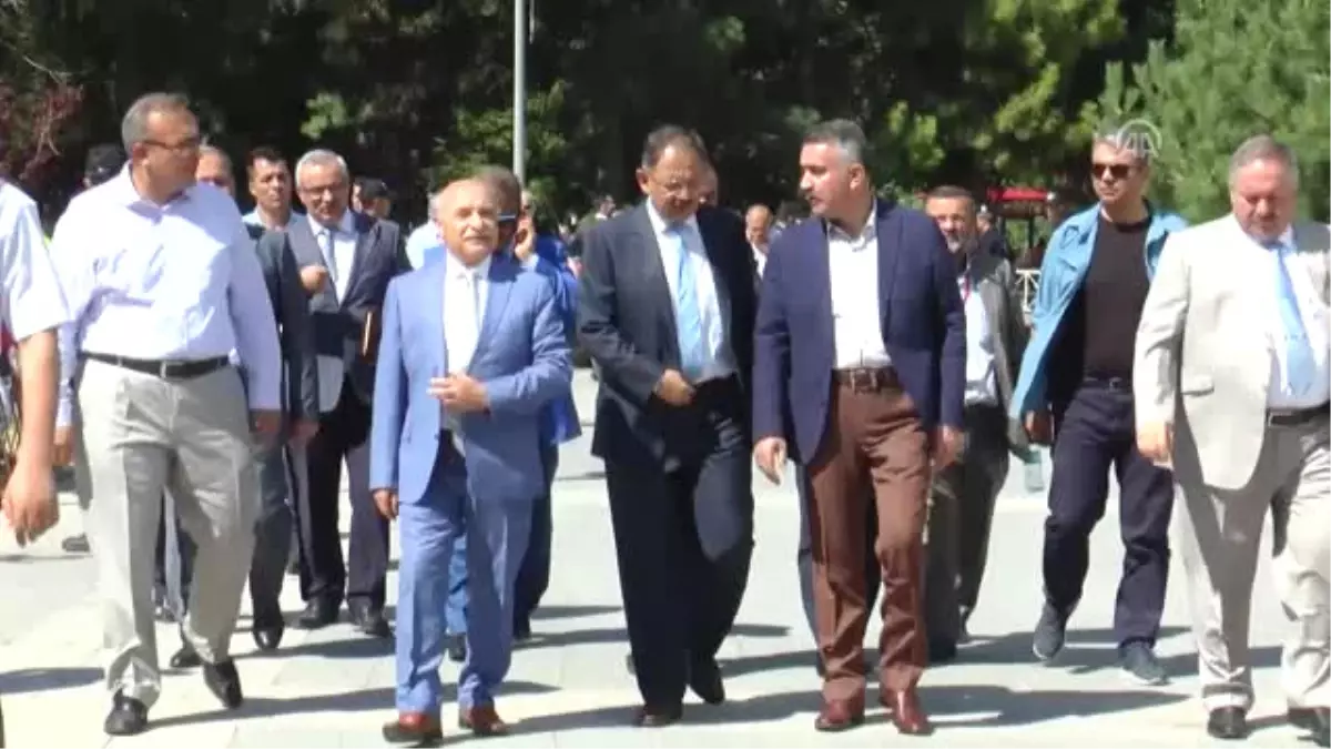 Bakan Özhaseki: "10-15 Yıl Sonra Türkiye\'deki Bütün Yapı Stoğu Sağlam Hale Gelir"