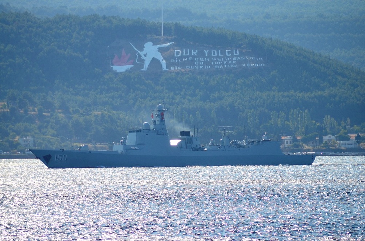 Çin Savaş Gemileri Çanakkale Boğazı\'ndan Geçti